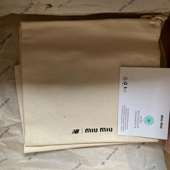 New Balance 574 X Miu Women's Miu Denim Sneakers Color Beige - Picture 12 of 13